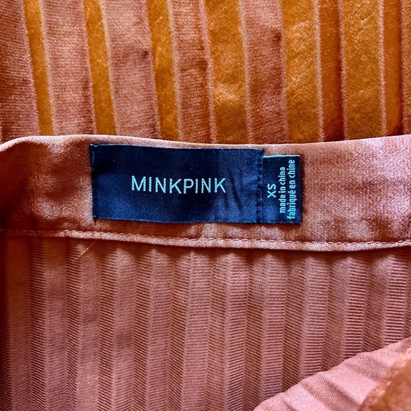 MINKPINK Rust Pumpkin Pleated Slit Skirt, Size XS - Picture 10 of 13